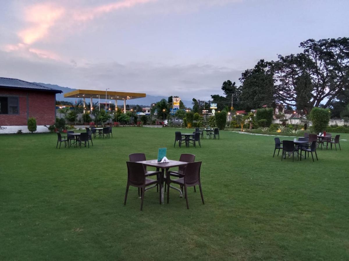 Aar Resort & Spa Jhajra Luaran gambar